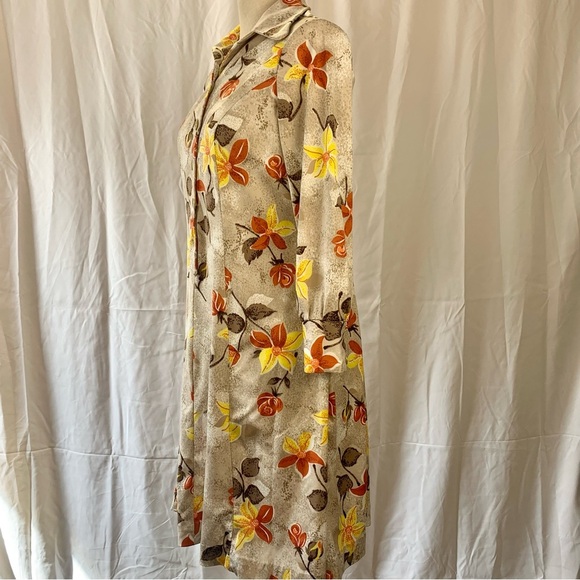 Vintage 70s Floral Dress - Picture 5 of 9